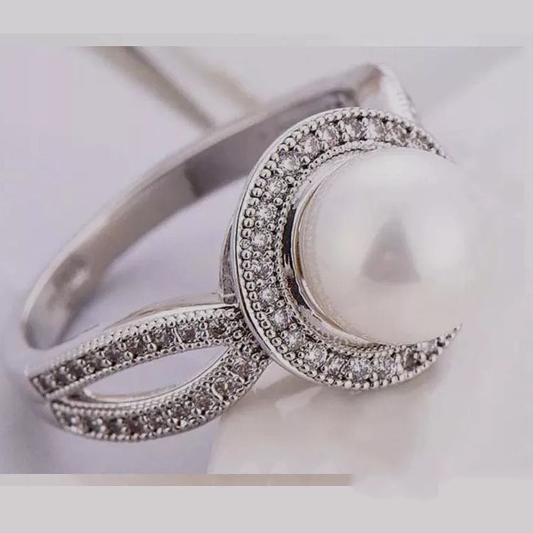 Charming Pearl Ring for Any Occasion