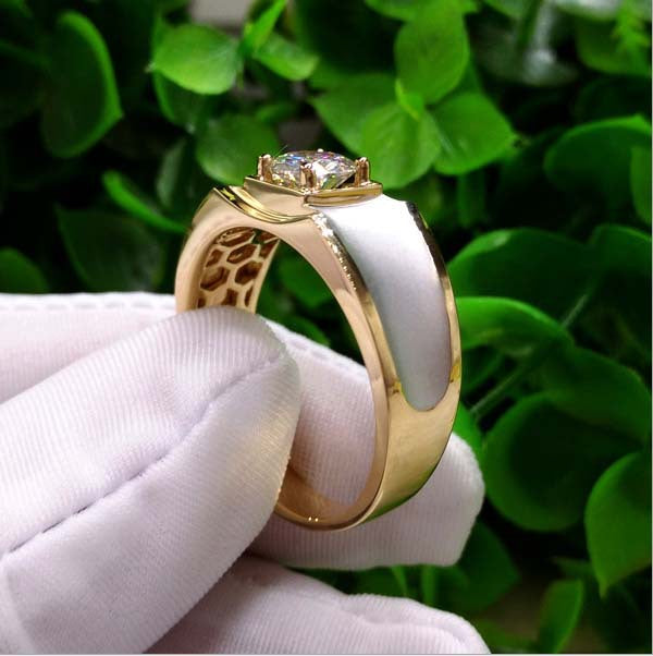 Beautiful Gold Ring with Unique Style