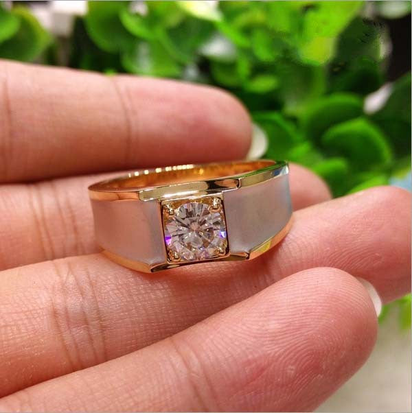 Beautiful Gold Ring with Unique Style