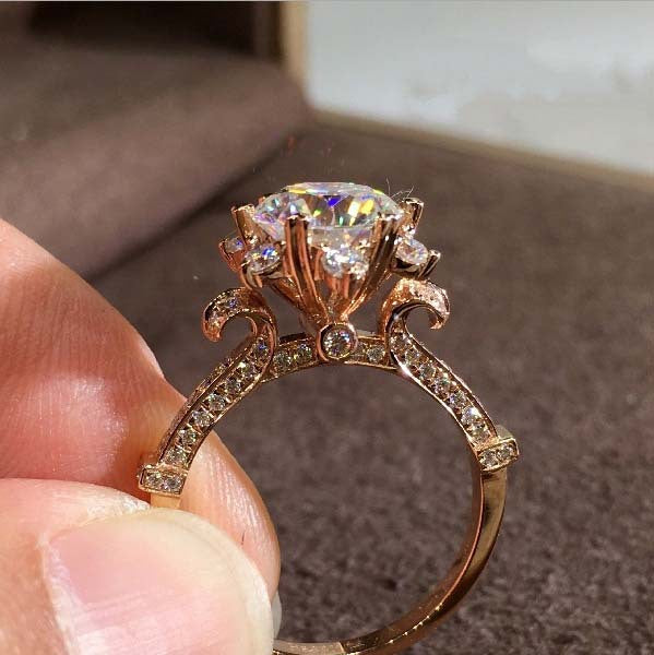 Beautiful Gold Ring with Unique Style