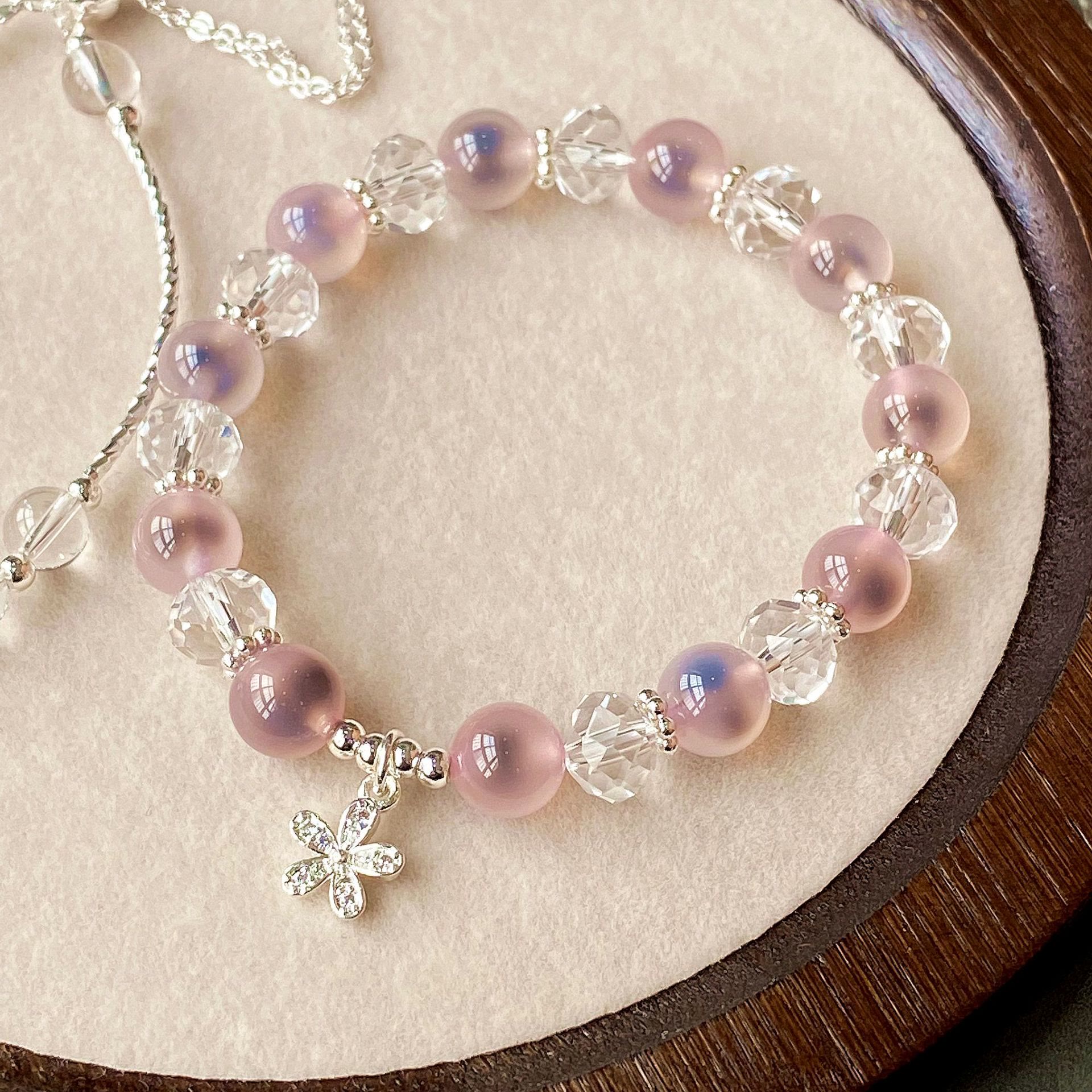 Beautiful Bracelet with Unique Style