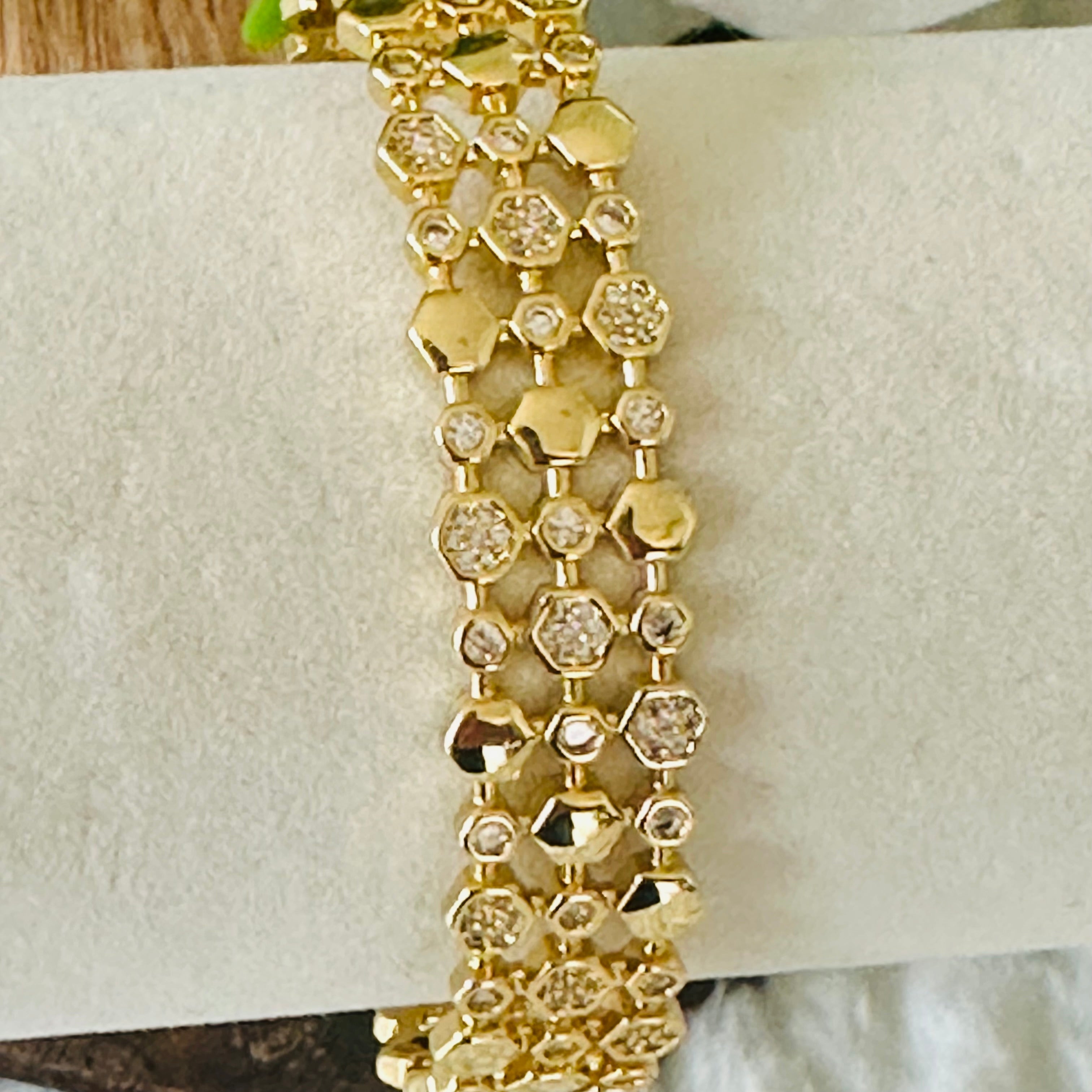 Beautiful Bracelet with Unique Style