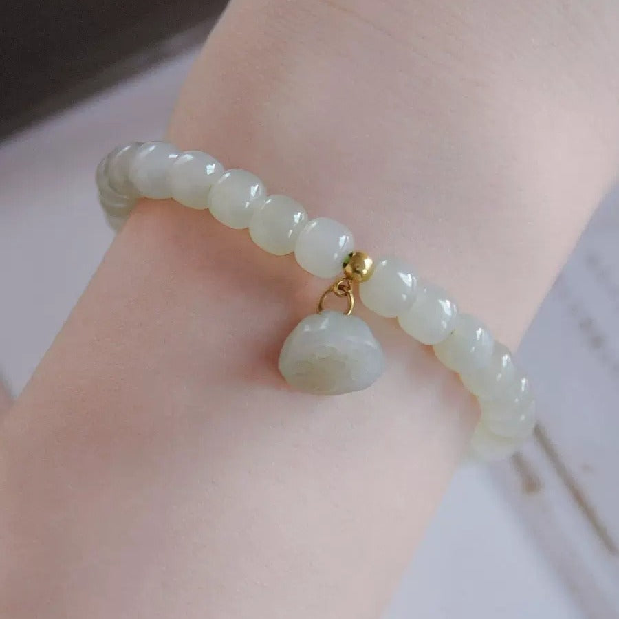Beautiful Bracelet with Unique Style