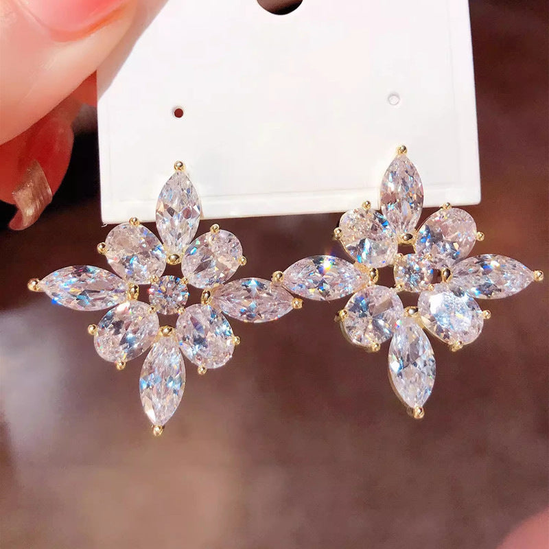 Beautiful Earring with Unique Style