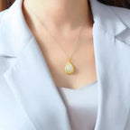 Beautiful Gold Necklace with Unique Style