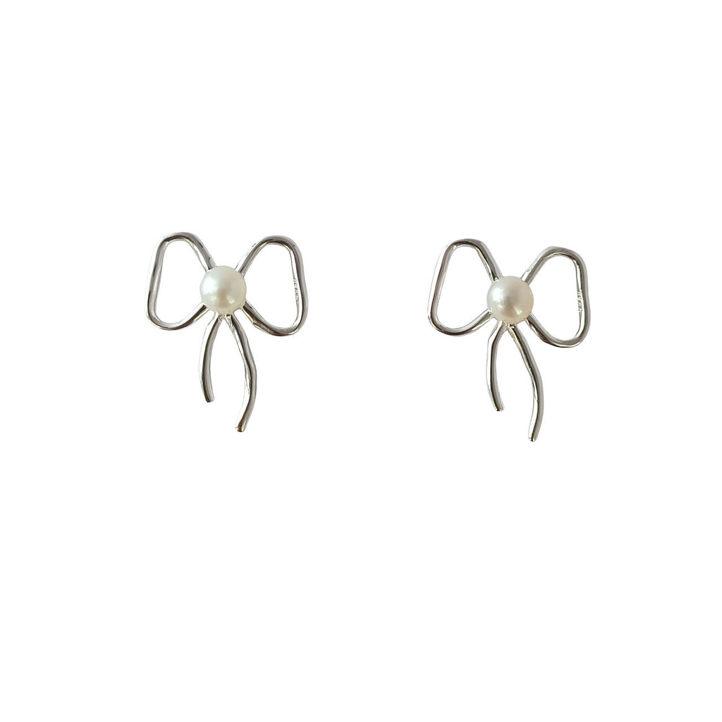 Delicate Artisan Pearl Earring
