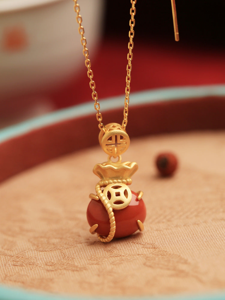 Beautiful Gold Necklace with Unique Style