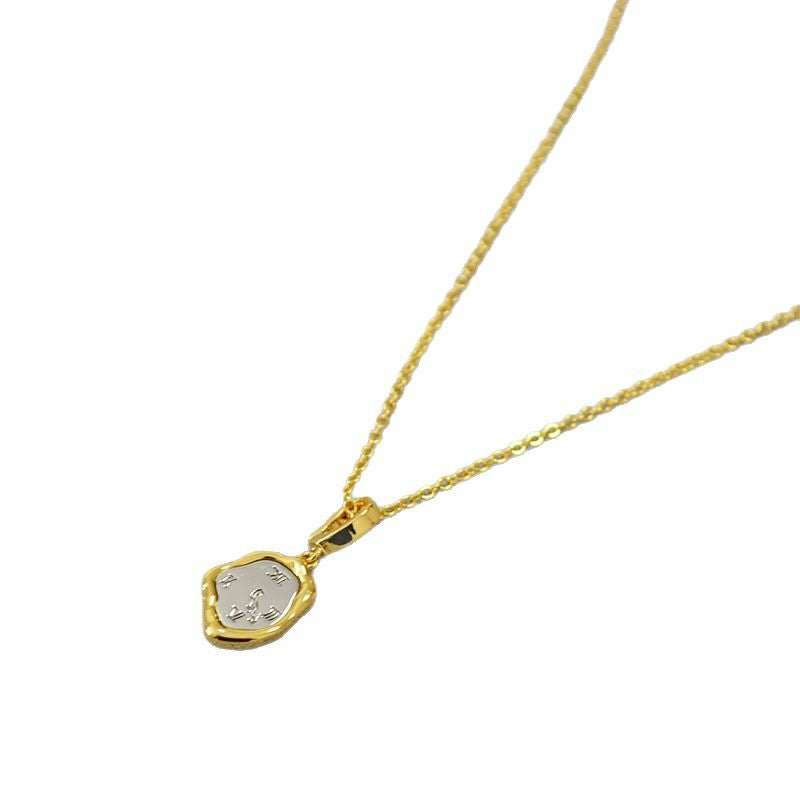 Beautiful Gold Necklace with Unique Style