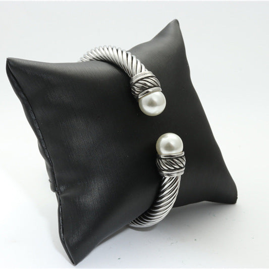 Beautiful Bracelet with Unique Style