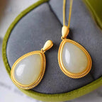 Beautiful Gold Necklace with Unique Style