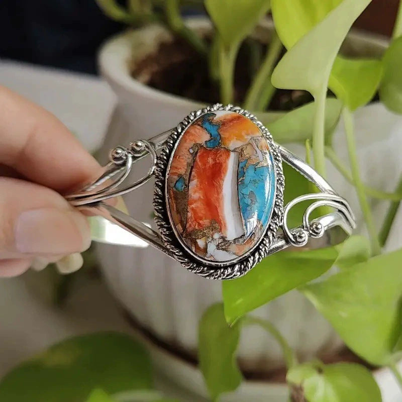 Beautiful Bracelet with Unique Style