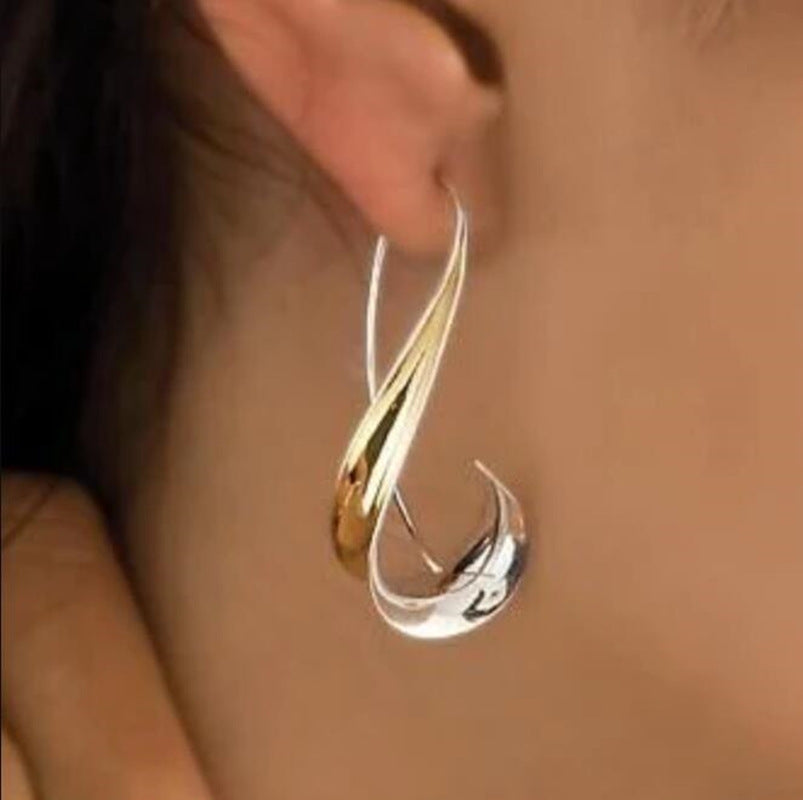 Stunning Earring for Daily Wear