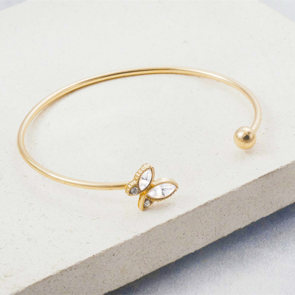 Beautiful Gold Bracelet with Unique Style