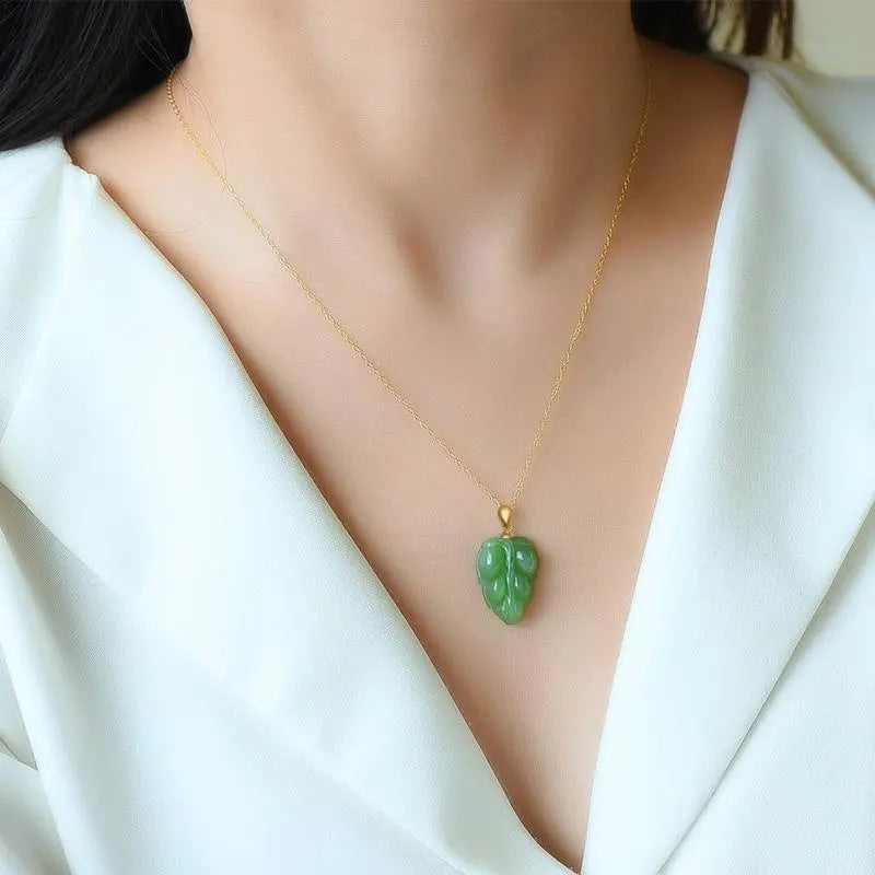 Beautiful Gold Necklace with Unique Style