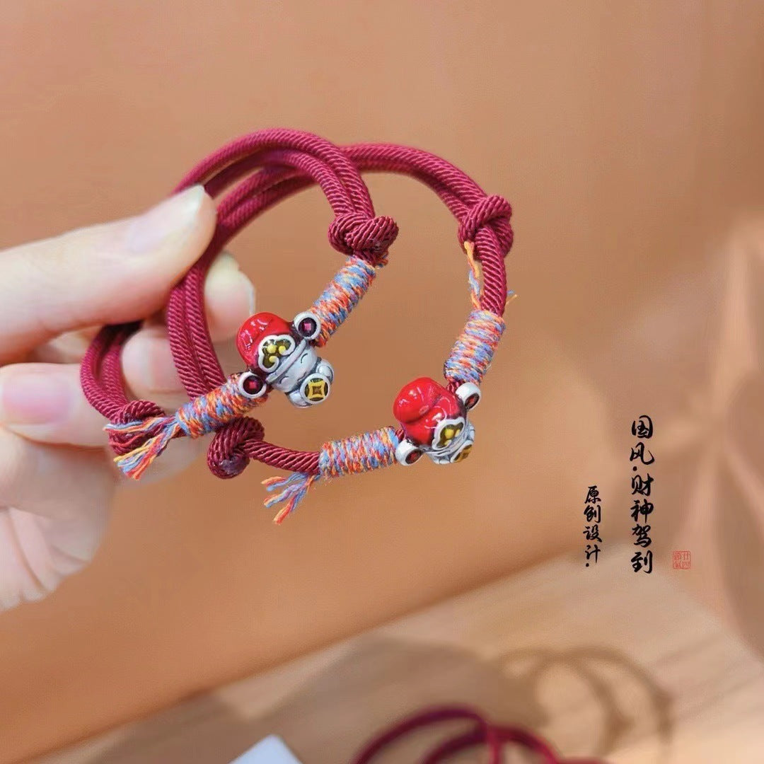 Beautiful Silver Bracelet with Unique Style