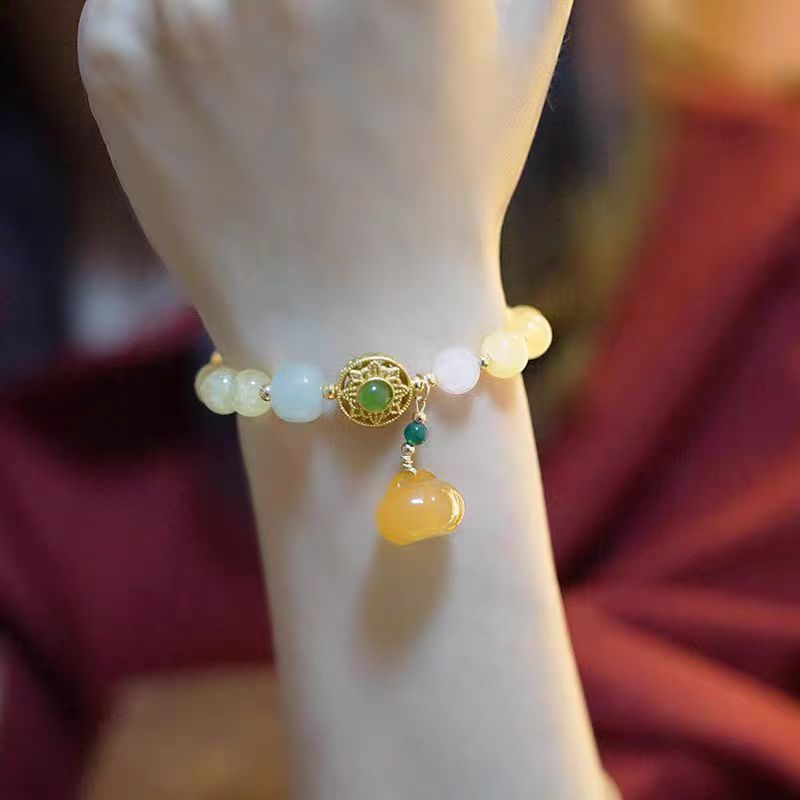 Beautiful Bracelet with Unique Style