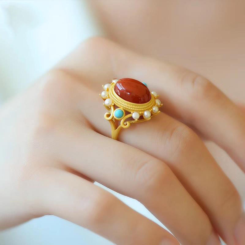 Beautiful Gold Ring with Unique Style