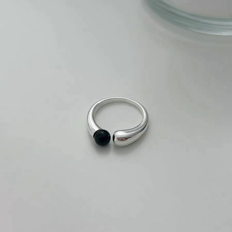 Beautiful Pearl Ring with Unique Style