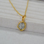 Beautiful Gold Necklace with Unique Style