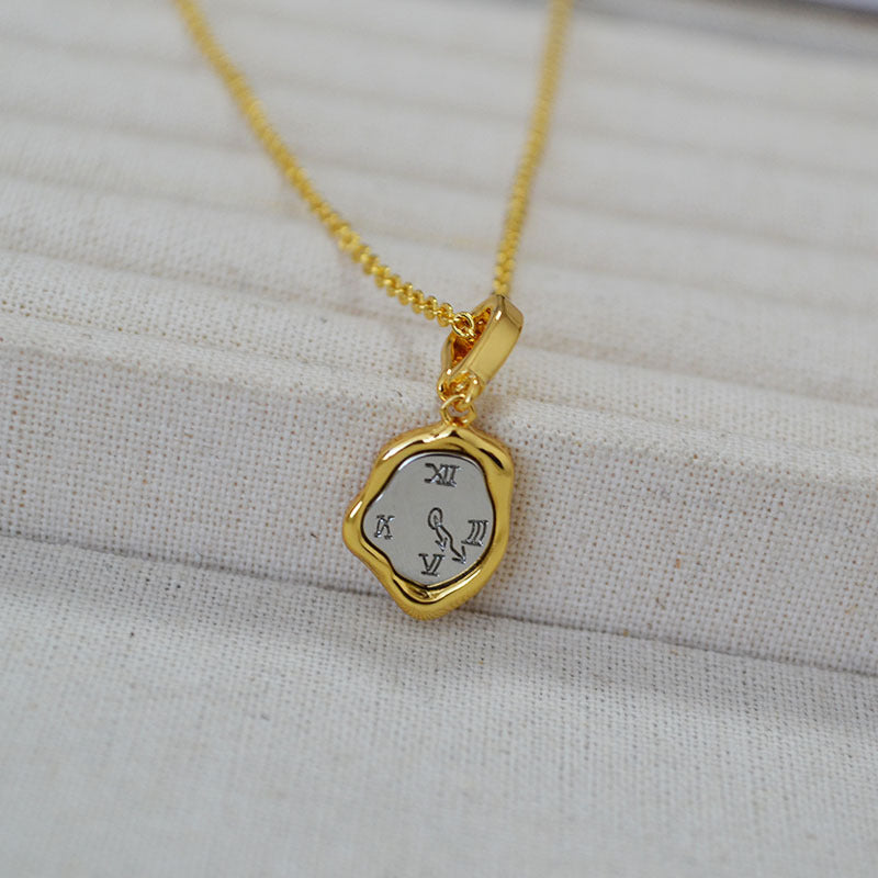 Beautiful Gold Necklace with Unique Style