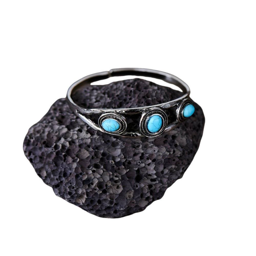 Beautiful Bracelet with Unique Style