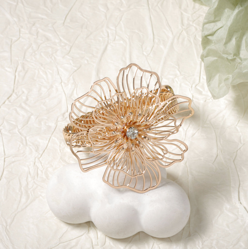 Beautiful Bracelet with Unique Style