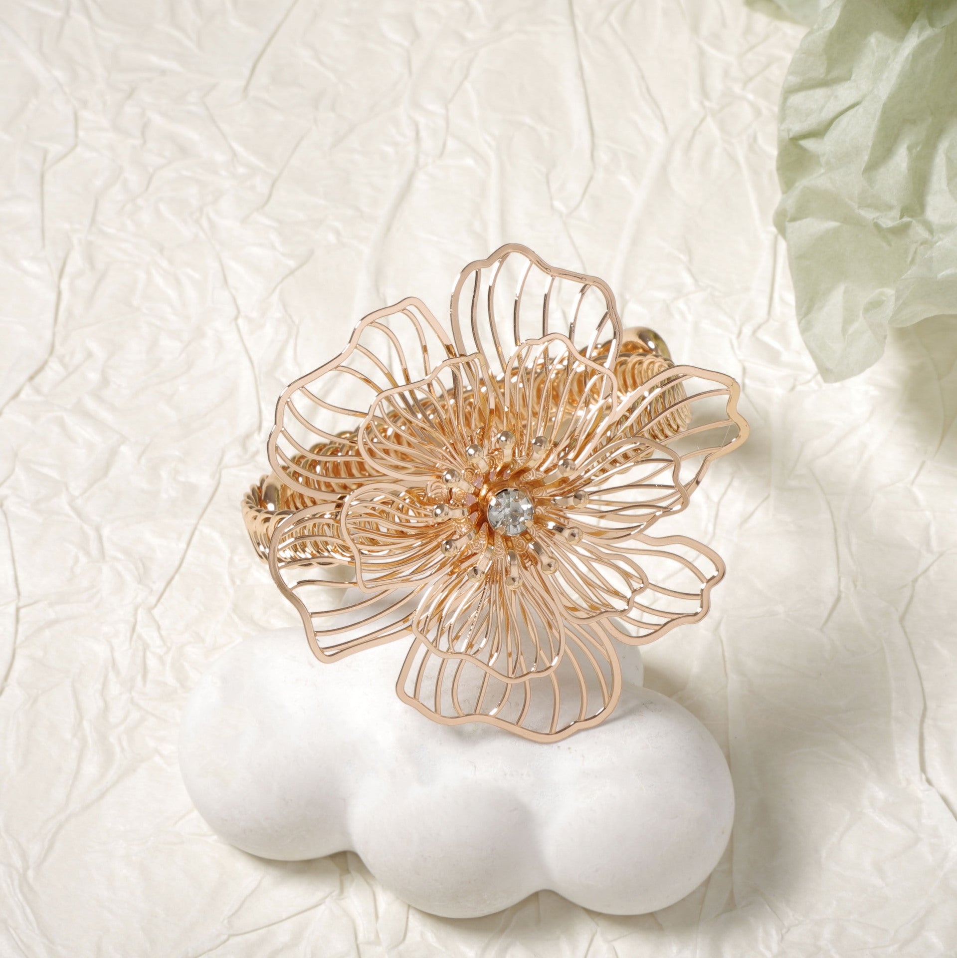 Beautiful Bracelet with Unique Style