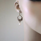A Beautiful Pearl Earring with Unique Style
