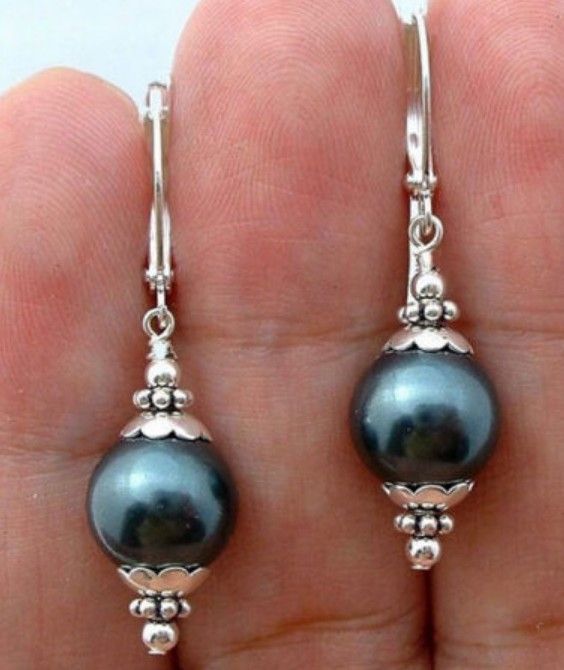 Vintage Handmade Pearl Earring