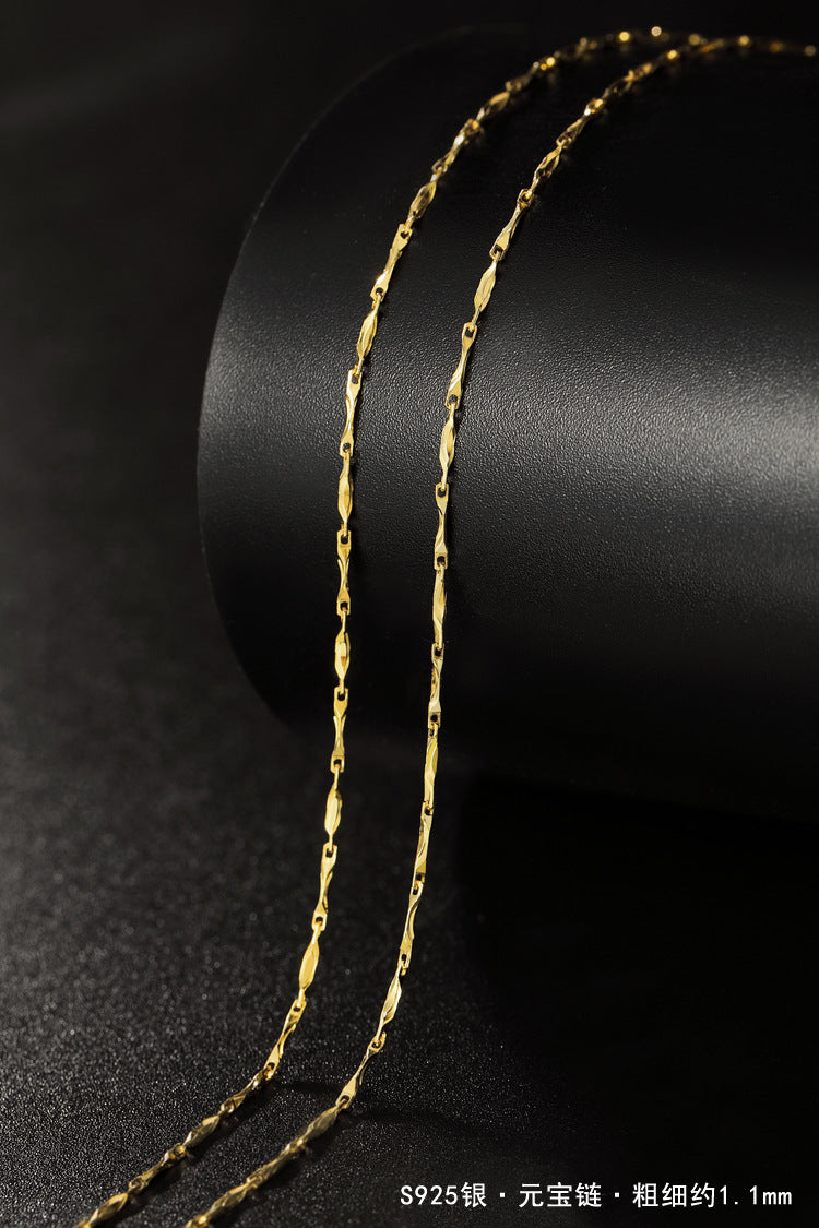 Beautiful Gold Necklace with Unique Style