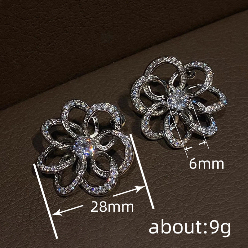 Beautiful Earring with Unique Style