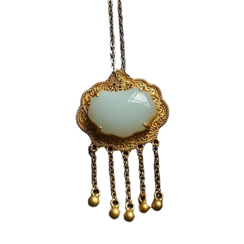 Beautiful Gold Necklace with Unique Style