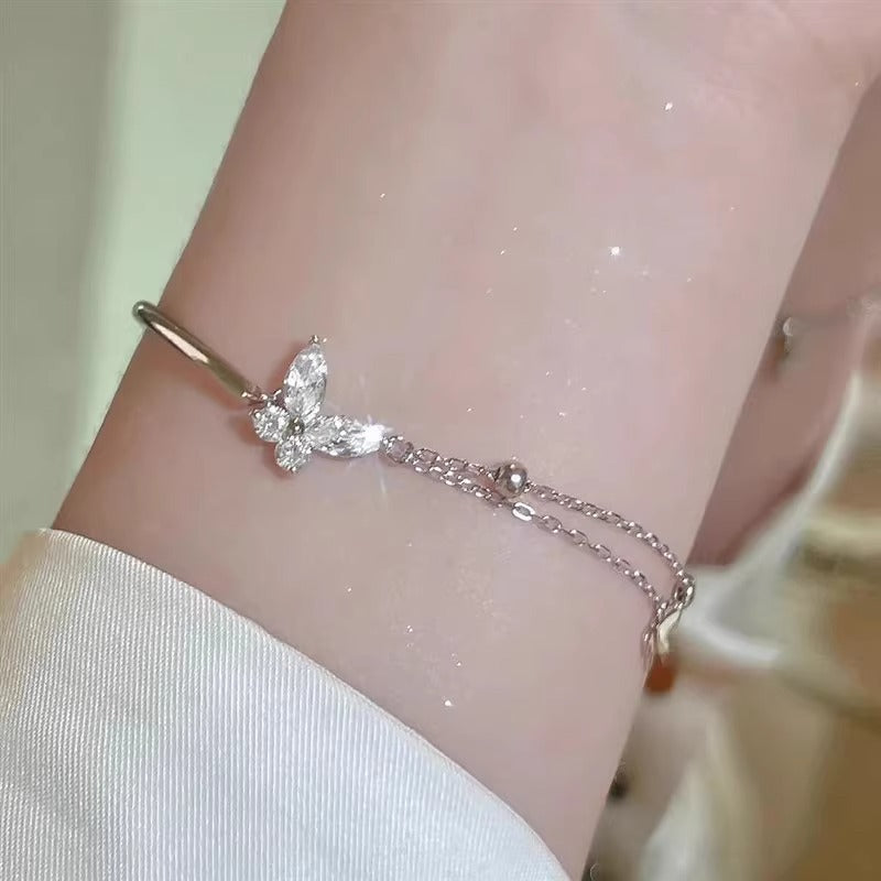 Beautiful Bracelet with Unique Style