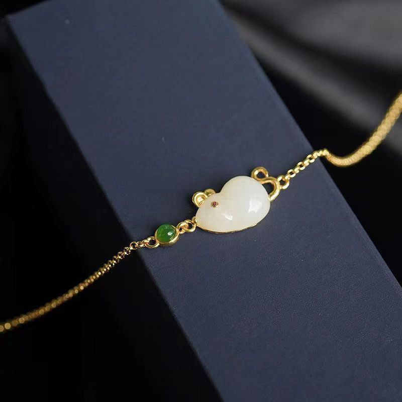 Beautiful Gold Bracelet with Unique Style