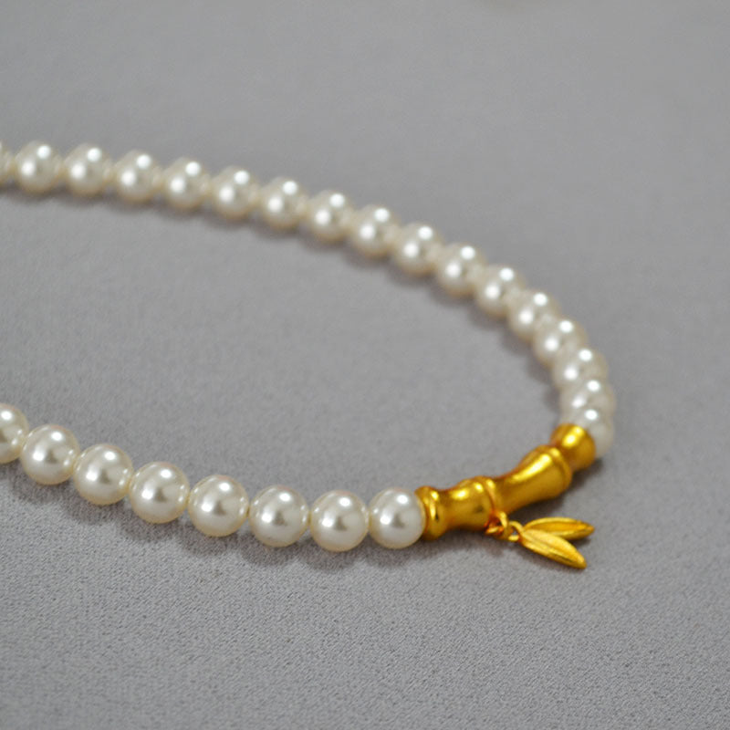 Beautiful Gold Necklace with Unique Style