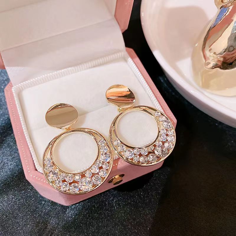 Beautiful Earring with Unique Style