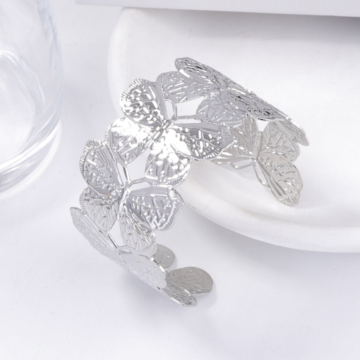 Beautiful Bracelet with Unique Style