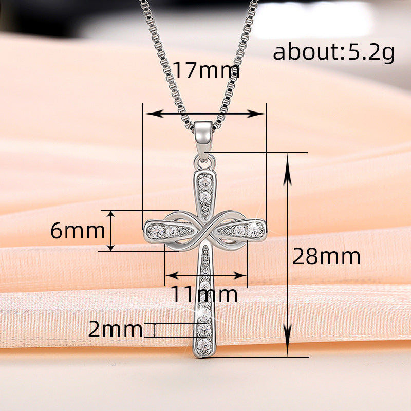 A Beautiful Necklace with Unique Style