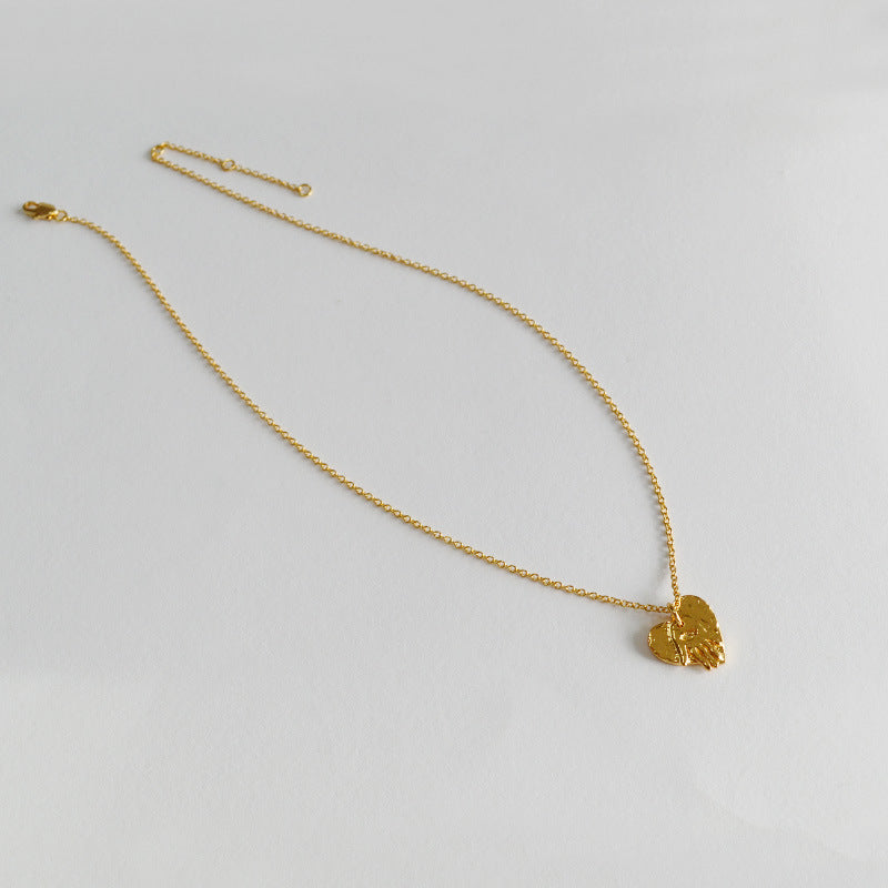 Beautiful Gold Necklace with Unique Style