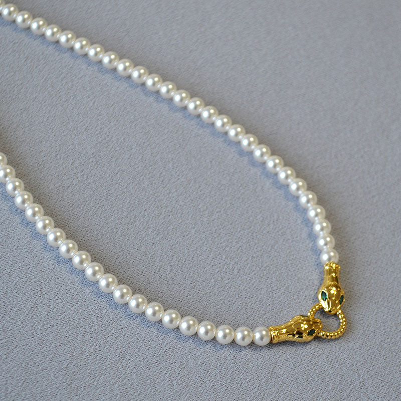 Beautiful Gold Necklace with Unique Style
