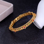 Beautiful Gold Bracelet with Unique Style