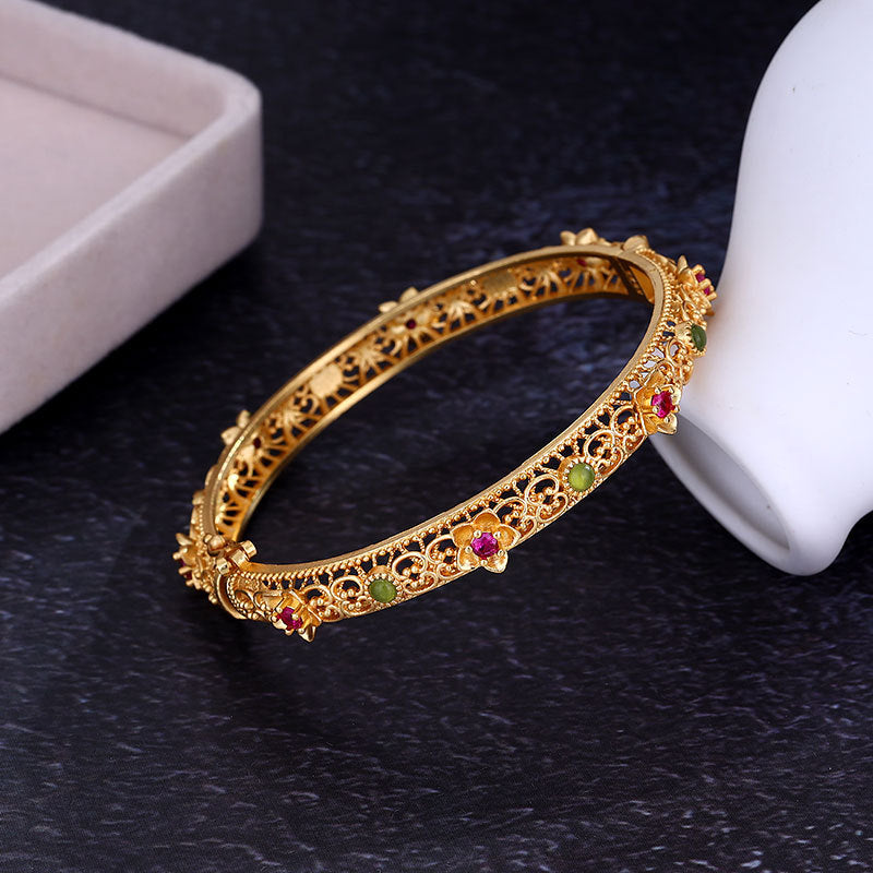 Beautiful Gold Bracelet with Unique Style