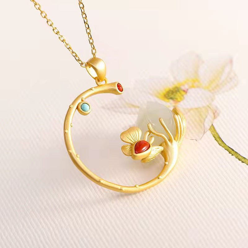 Beautiful Gold Necklace with Unique Style