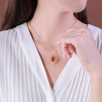 Beautiful Gold Necklace with Unique Style