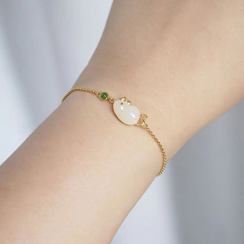 Beautiful Gold Bracelet with Unique Style