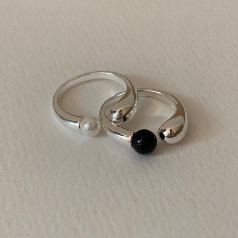 Beautiful Pearl Ring with Unique Style