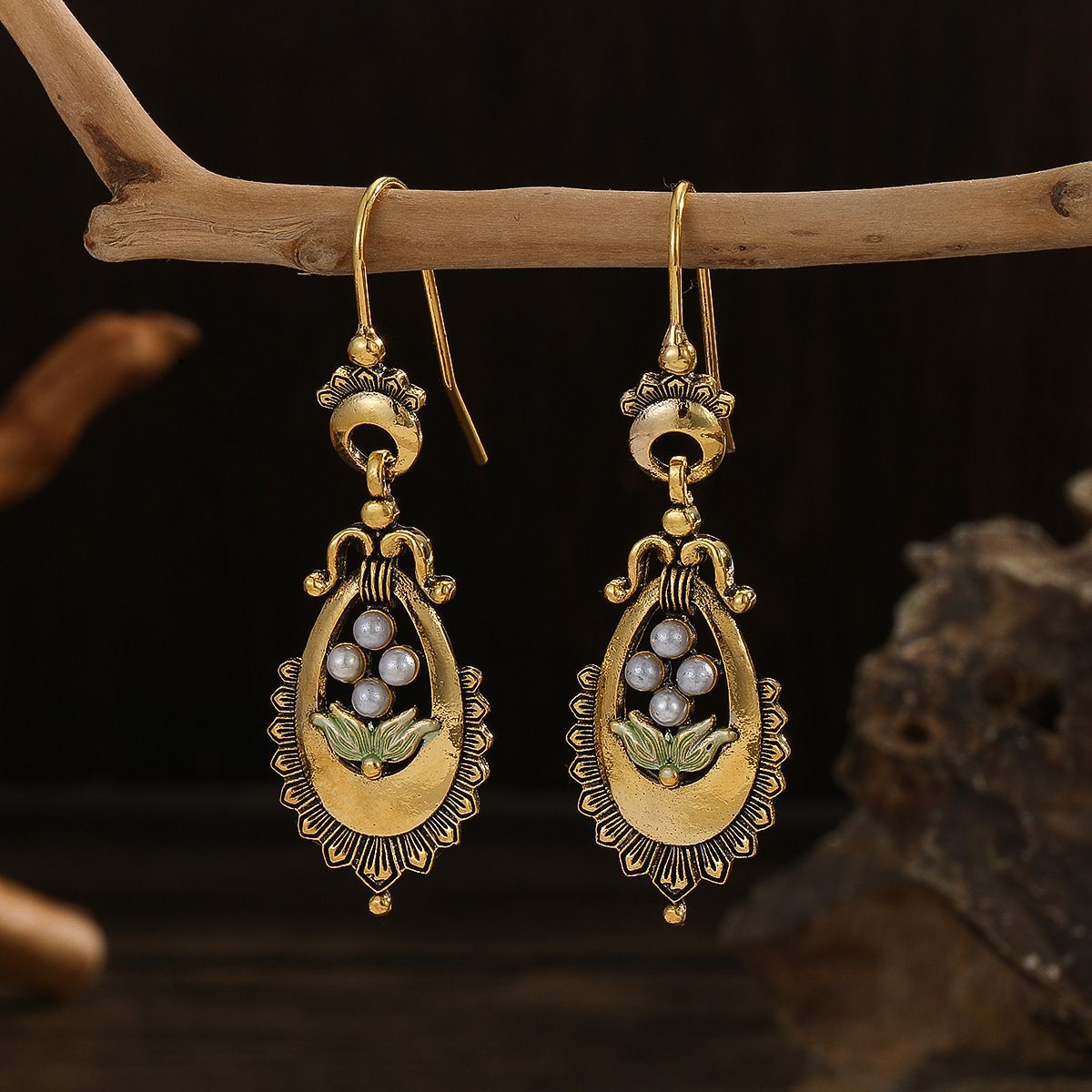 Stunning Earring for Daily Wear