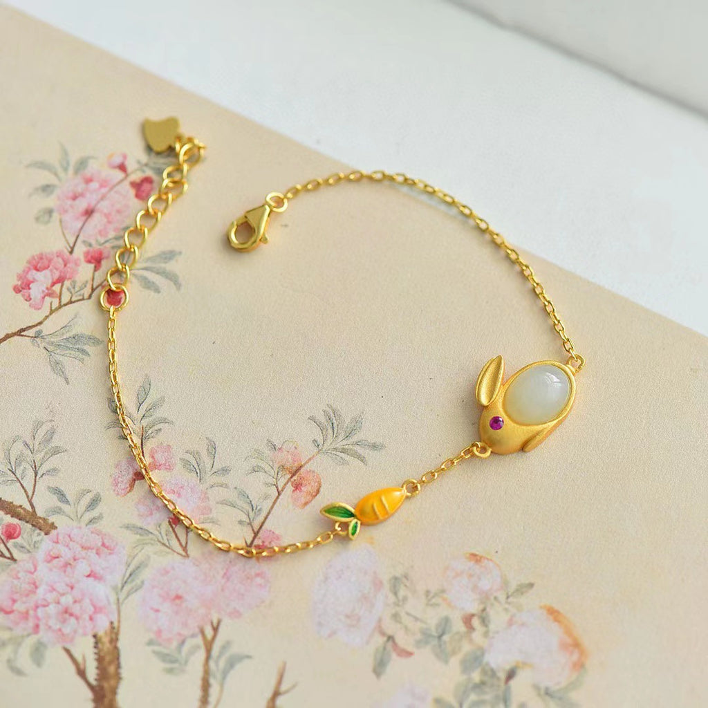 Beautiful Silver Bracelet with Unique Style