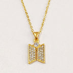 A Beautiful Necklace with Unique Style