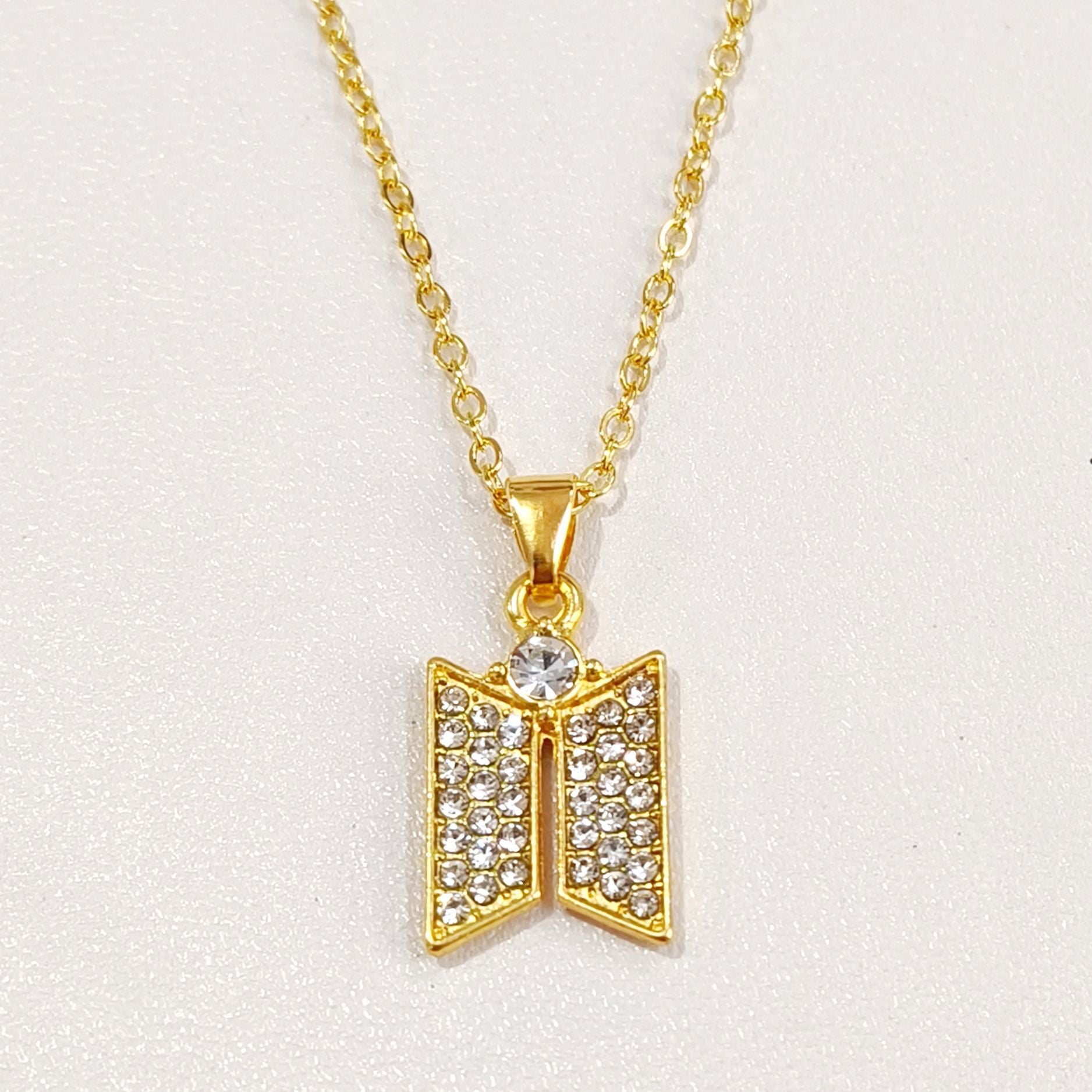 A Beautiful Necklace with Unique Style